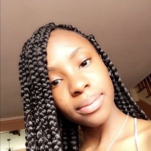 Meet your Posher, Vanessa